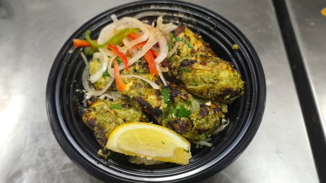 Hariyali Chicken Tikka.